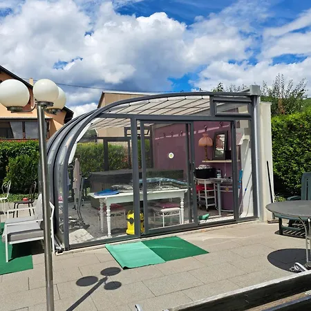 Domaine Du Vieux Moulin Apartment