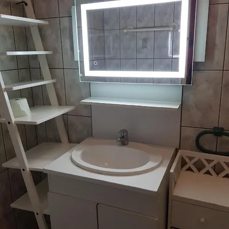 Domaine Du Vieux Moulin Apartament *