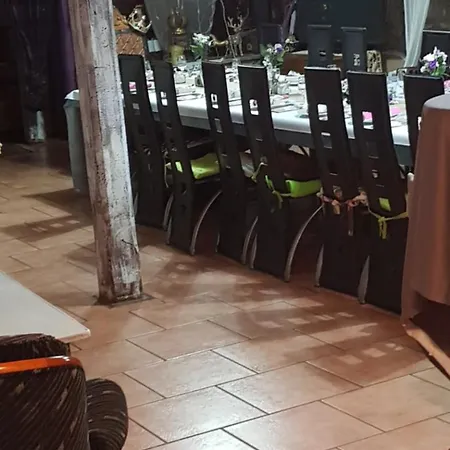 Domaine Du Vieux Moulin Apartament *